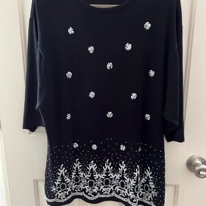 Chic Black and White Women's Sweater
